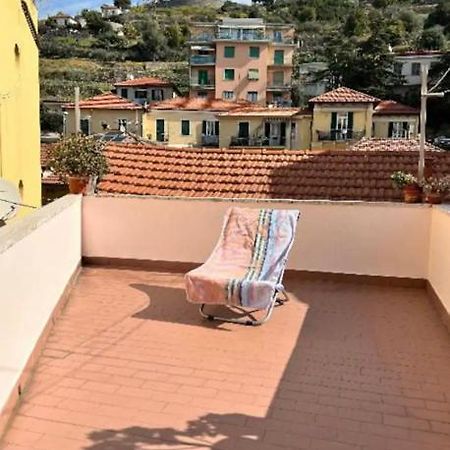 Cheerful Room, Sharing Kitchen In A Cosy Family Art House, Ideal For One Person Or Couple Sanremo Exteriör bild