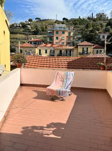 Cheerful Room, Sharing Kitchen In A Cosy Family Art House, Ideal For One Person Or Couple Sanremo Exteriör bild